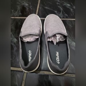 Olukai mens graphite size 11 shoes brand new